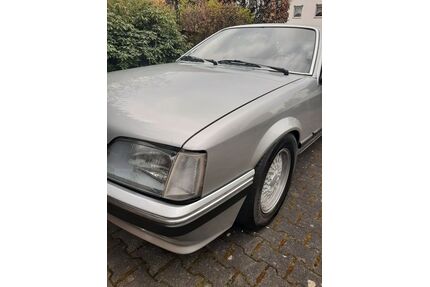 Opel Monza Gebrauchtwagen