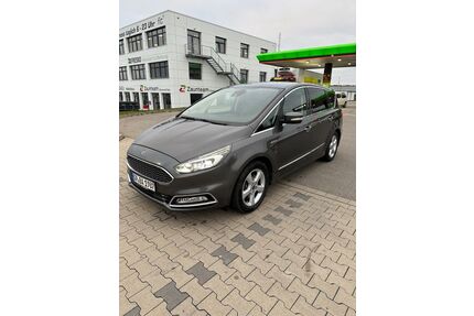 Ford S-Max Gebrauchtwagen