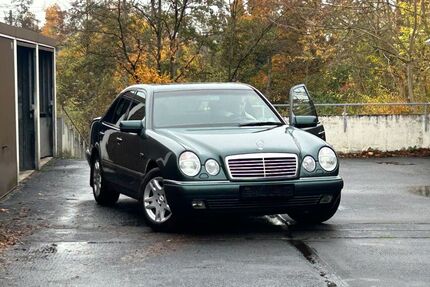 Mercedes-Benz E 290 Gebrauchtwagen