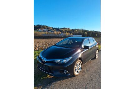 Toyota Auris Gebrauchtwagen