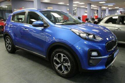 Kia Sportage 1.6 CRDI 2WD Vision 1.HAND AHK - Navi 