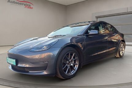 Tesla Model 3 Gebrauchtwagen