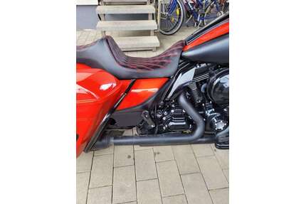 Harley Davidson Street Glide Gebrauchtwagen