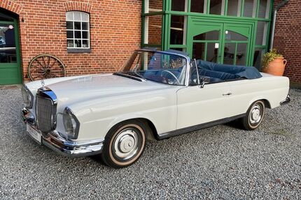 Mercedes-Benz 220 Gebrauchtwagen