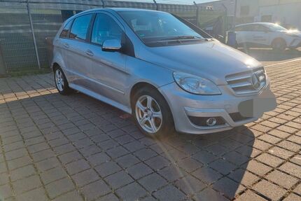 Mercedes-Benz B 180 Gebrauchtwagen
