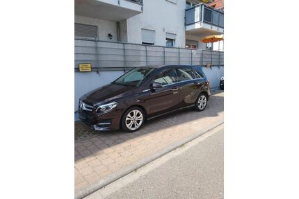 Mercedes-Benz B 220 Gebrauchtwagen