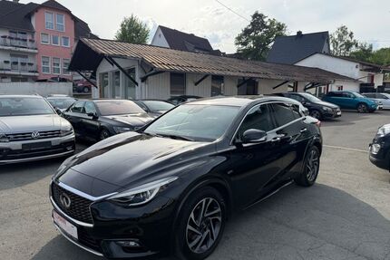 INFINITI Q30 Gebrauchtwagen