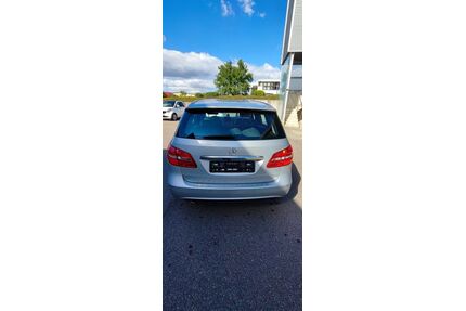 Mercedes-Benz B 180 Gebrauchtwagen