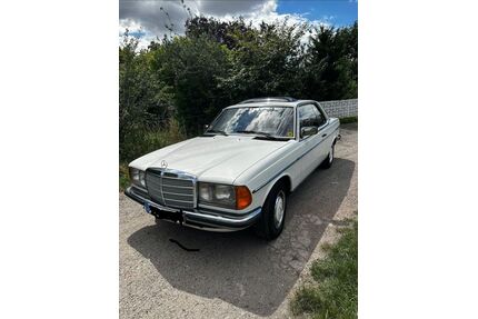 Mercedes-Benz 230 Gebrauchtwagen