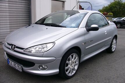 Peugeot 206 cc Cabrio Quiksilver Klimaautomatik Tüv 1/24 Gebrauchtwagen