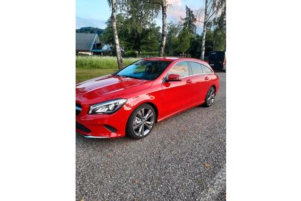Mercedes-Benz CLA 180 Shooting Brake Gebrauchtwagen