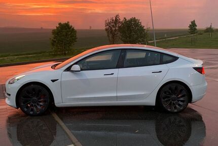 Tesla Model 3 Gebrauchtwagen