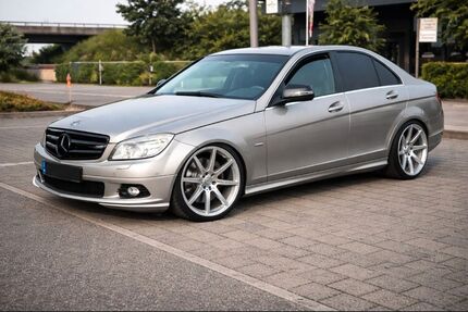 Mercedes-Benz 320 Gebrauchtwagen