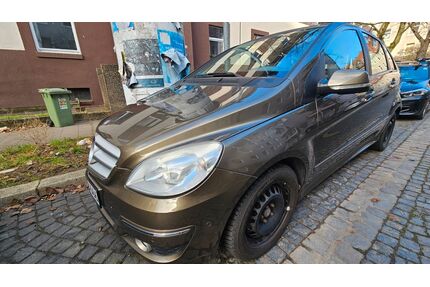 Mercedes-Benz B 180 Gebrauchtwagen