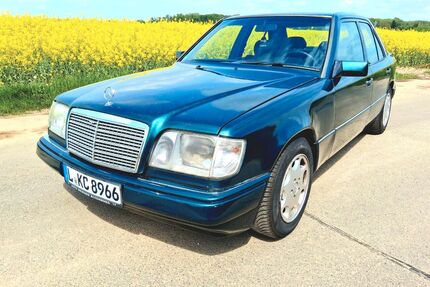 Mercedes-Benz 220 Gebrauchtwagen
