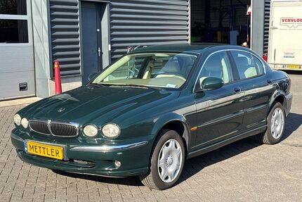 Jaguar X-Type 