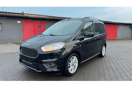 Ford Tourneo Courier Gebrauchtwagen