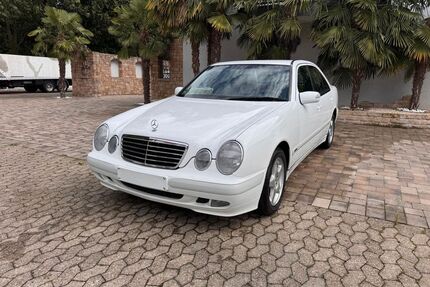 Mercedes-Benz E 220 Gebrauchtwagen