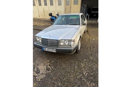 Mercedes-Benz 260 Gebrauchtwagen