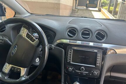 Ford S-Max Gebrauchtwagen