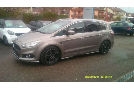 Ford S-Max Gebrauchtwagen