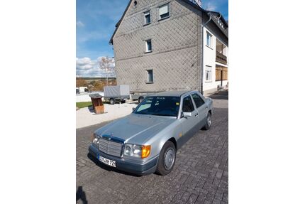 Mercedes-Benz E 230 Gebrauchtwagen