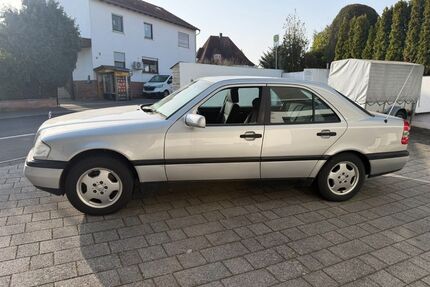 Mercedes-Benz C 180 Gebrauchtwagen