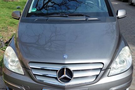 Mercedes-Benz B 180 Gebrauchtwagen