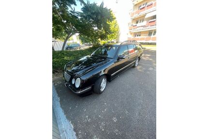Mercedes-Benz E 220 Gebrauchtwagen