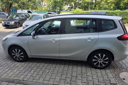 Opel Zafira Tourer Gebrauchtwagen