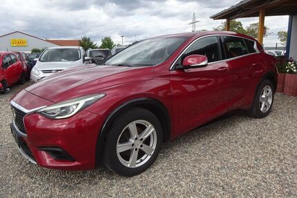 INFINITI Q30 Gebrauchtwagen