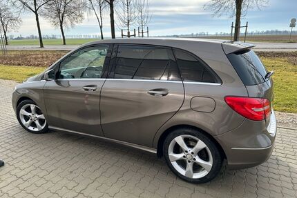 Mercedes-Benz B 200 Gebrauchtwagen
