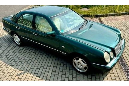 Mercedes-Benz E 240 Gebrauchtwagen