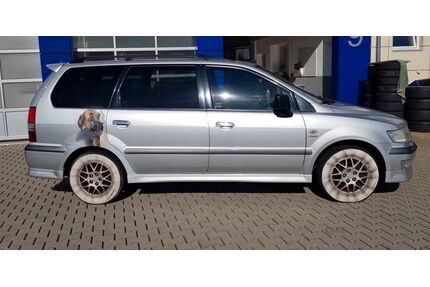 Mitsubishi Space Wagon Gebrauchtwagen