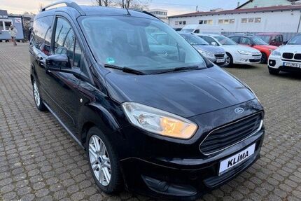 Ford Tourneo Courier Gebrauchtwagen