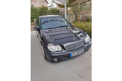 Mercedes-Benz 220 Gebrauchtwagen