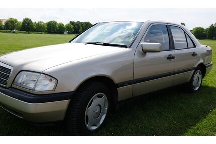 Mercedes-Benz C 180 Gebrauchtwagen