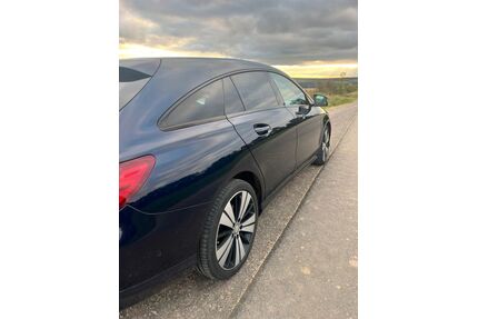 Mercedes-Benz CLA 200 Shooting Brake Gebrauchtwagen