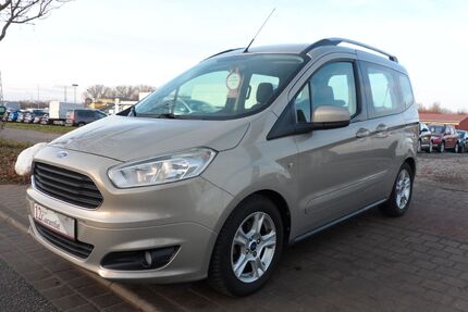 Ford Tourneo Courier Gebrauchtwagen