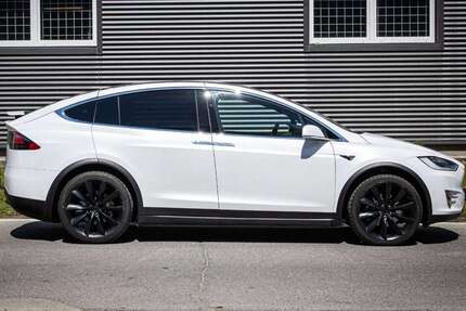 Tesla Model X Gebrauchtwagen