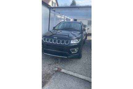 Ford Compass 
