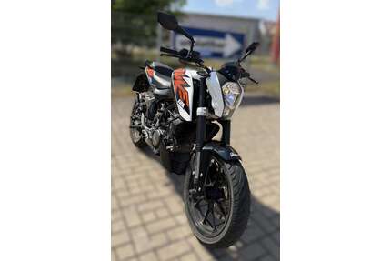 KTM 125 Duke Gebrauchtwagen