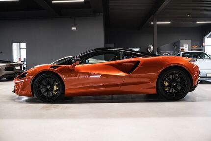 McLaren Artura Gebrauchtwagen