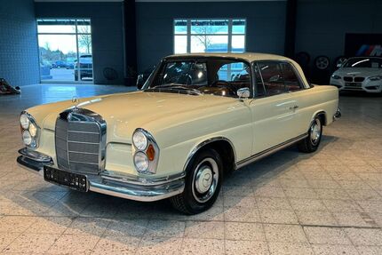 Mercedes-Benz 220 Gebrauchtwagen