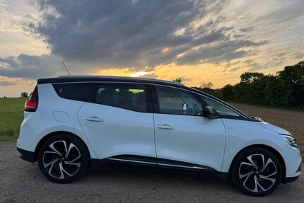 Renault Grand Scenic Gebrauchtwagen