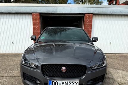 Jaguar XE Gebrauchtwagen