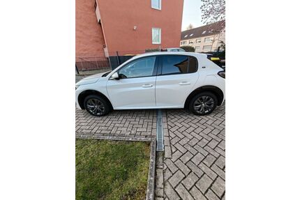 Peugeot e-208 Gebrauchtwagen