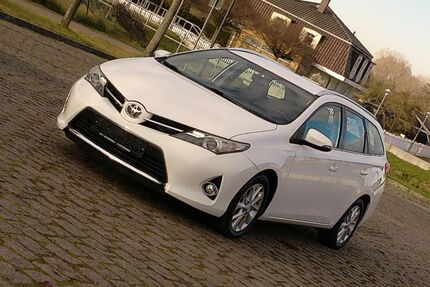 Toyota Auris Gebrauchtwagen