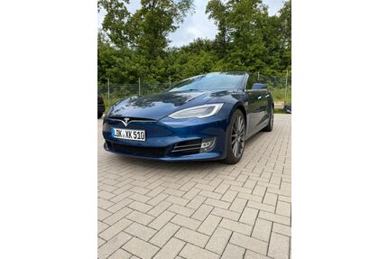 Tesla Model S Gebrauchtwagen