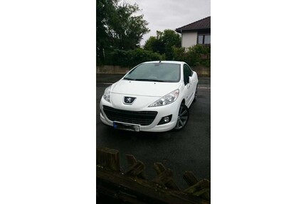 Peugeot 207 CC Roland Garros Gebrauchtwagen